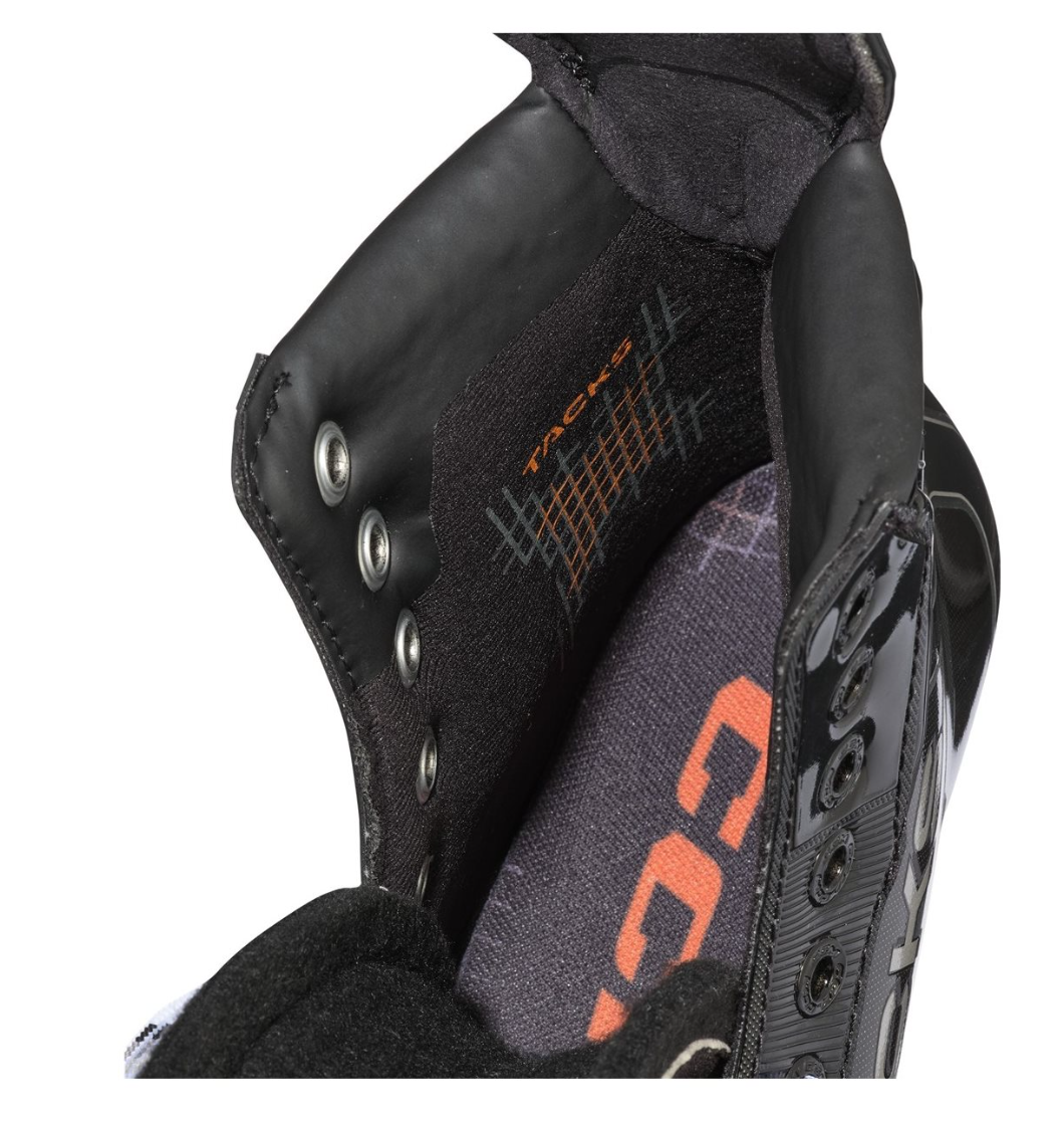 CCM Tacks XR 90
